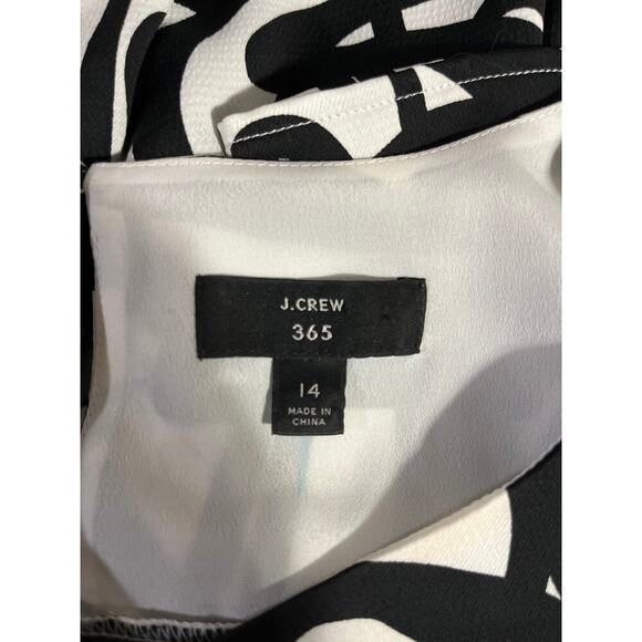 J.Crew 365 Abstract Black White Blouse Size 12 Short Sleeve - Picture 10 of 11